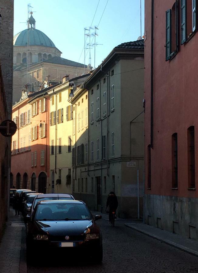 Sant'Anna Studio Apartment Parma Dış mekan fotoğraf